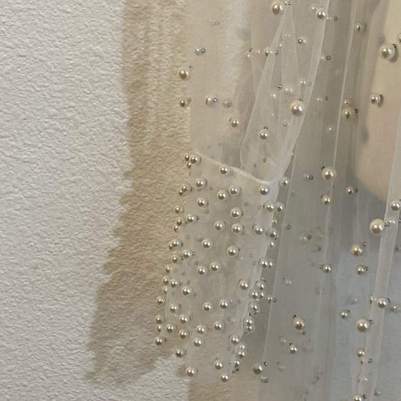 New in Box Oh Polly full length long sleeve pearl accented sheer bridal robe - Picture 4 of 14